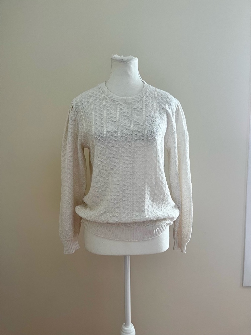 Cream Cable-Knit Crewneck Sweater - Women